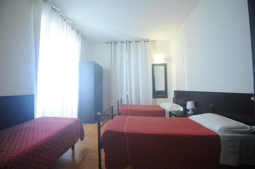 Hotel Lella Roma Ngoại thất bức ảnh