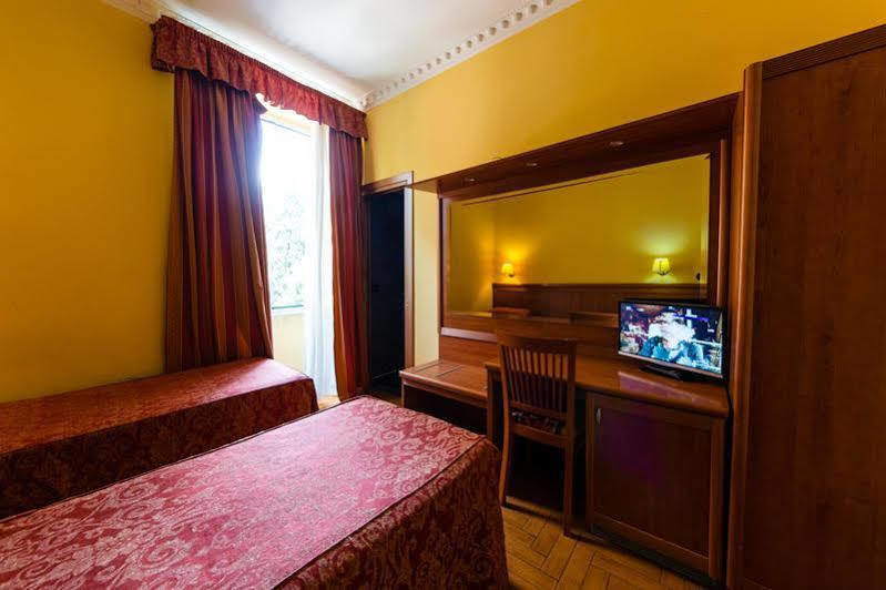 Hotel Lella Roma Ngoại thất bức ảnh